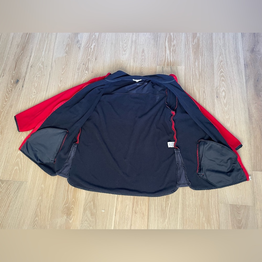 Tabi Active Red Fleece Full Zip Sweater - Size Medium
Navy blue lining - Picture 5 of 6